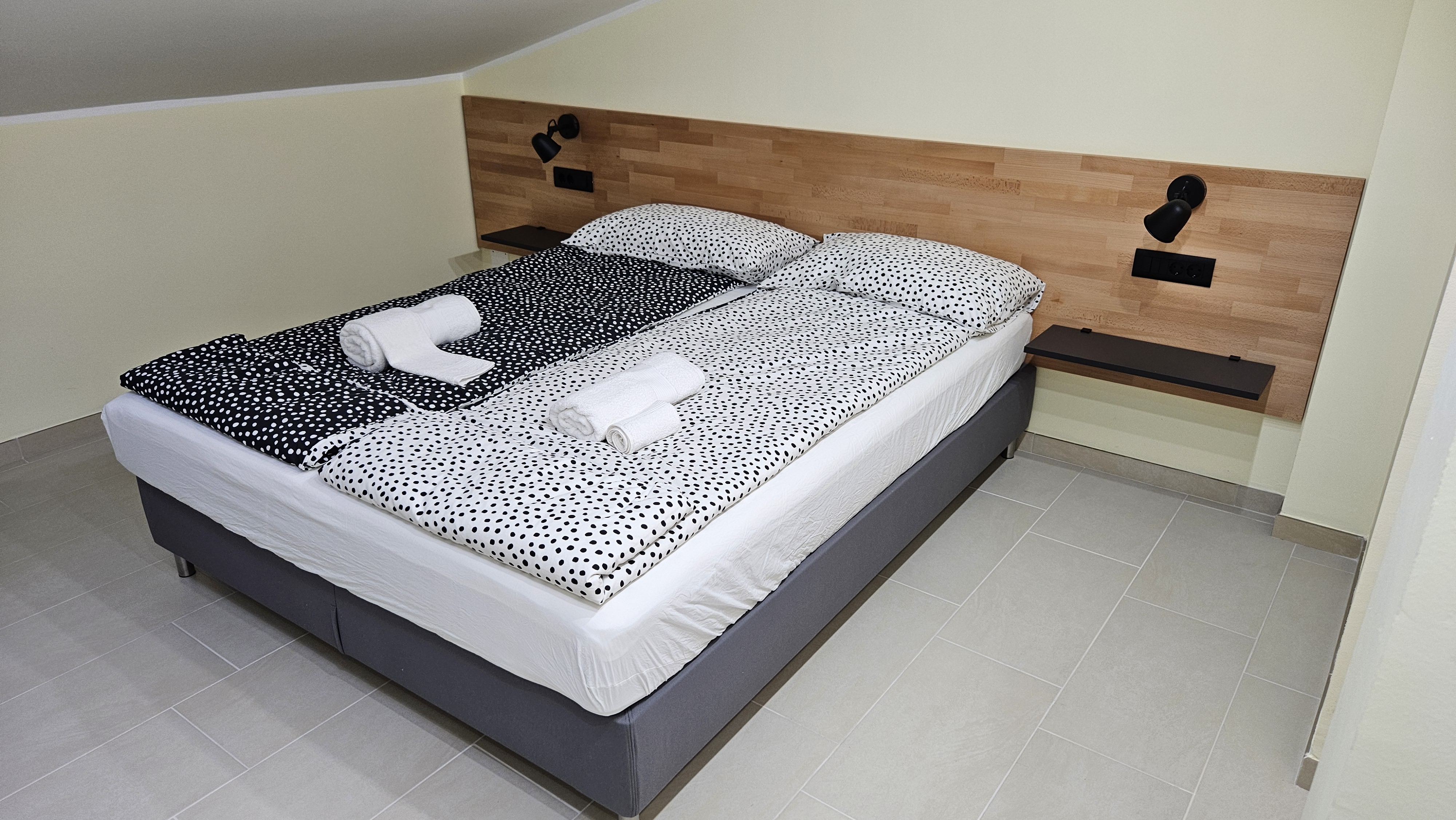 Apartment Kompara bedroom